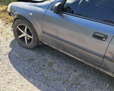 Серый Опель Астра, объемом двигателя 0 л и пробегом 135 тыс. км за 1000 $, фото 2 на Automoto.ua