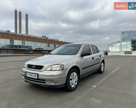 Серый Опель Астра, объемом двигателя 1.4 л и пробегом 200 тыс. км за 4200 $, фото 13 на Automoto.ua