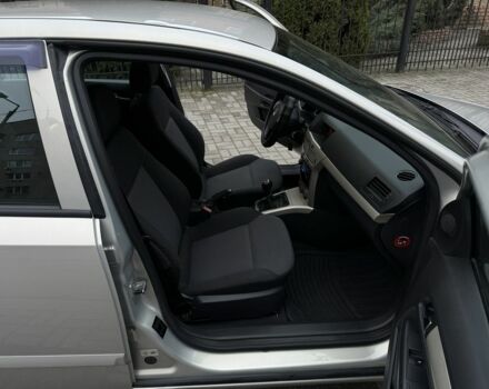 Серый Опель Астра, объемом двигателя 1.6 л и пробегом 152 тыс. км за 6000 $, фото 18 на Automoto.ua