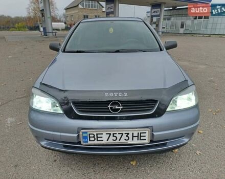Серый Опель Астра, объемом двигателя 1.4 л и пробегом 77 тыс. км за 4400 $, фото 5 на Automoto.ua