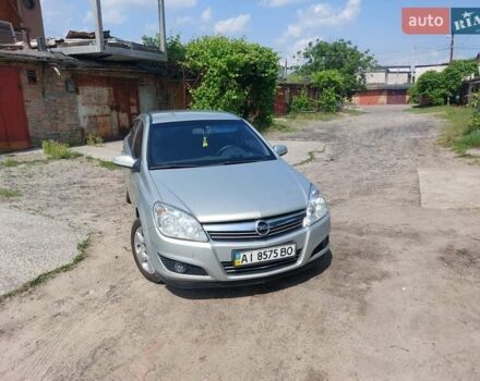 Серый Опель Астра, объемом двигателя 1.8 л и пробегом 286 тыс. км за 6000 $, фото 2 на Automoto.ua