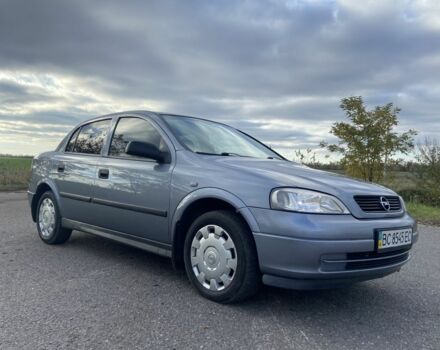 Серый Опель Астра, объемом двигателя 1.6 л и пробегом 200 тыс. км за 4200 $, фото 2 на Automoto.ua