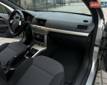 Сірий Опель Астра, об'ємом двигуна 1.6 л та пробігом 152 тис. км за 6000 $, фото 36 на Automoto.ua