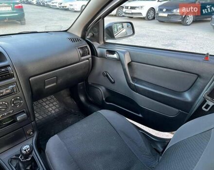 Сірий Опель Астра, об'ємом двигуна 1.4 л та пробігом 280 тис. км за 4390 $, фото 30 на Automoto.ua