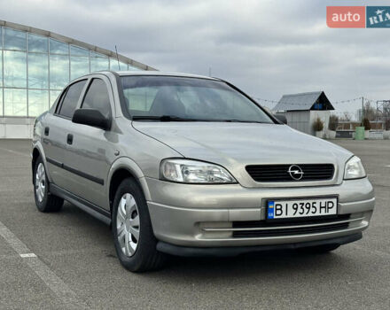 Серый Опель Астра, объемом двигателя 1.4 л и пробегом 200 тыс. км за 4200 $, фото 12 на Automoto.ua
