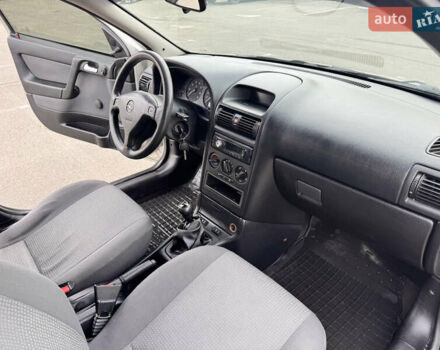 Серый Опель Астра, объемом двигателя 1.4 л и пробегом 200 тыс. км за 4200 $, фото 15 на Automoto.ua