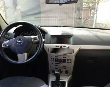 Опель Астра 2008 в Первомайск на Automoto.ua Серый Опель Астра, объемом двигателя 1.8 л и пробегом 175 тыс. км за 5500 $, фото 9 на Automoto.ua