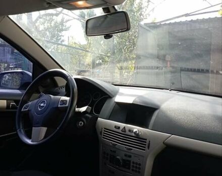 Опель Астра 2008 в Первомайск на Automoto.ua Серый Опель Астра, объемом двигателя 1.8 л и пробегом 175 тыс. км за 5500 $, фото 6 на Automoto.ua