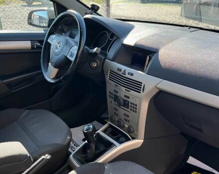 Серый Опель Астра, объемом двигателя 1.6 л и пробегом 212 тыс. км за 5750 $, фото 13 на Automoto.ua