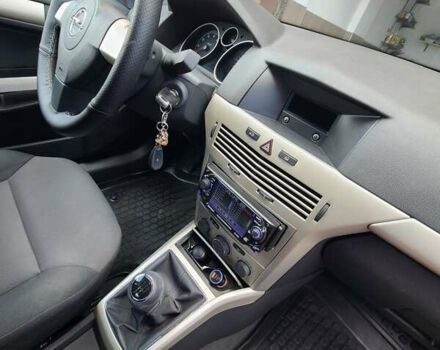 Серый Опель Астра, объемом двигателя 1.6 л и пробегом 30 тыс. км за 7200 $, фото 8 на Automoto.ua