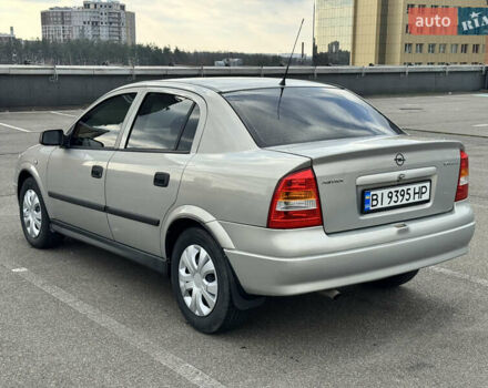 Серый Опель Астра, объемом двигателя 1.4 л и пробегом 200 тыс. км за 4200 $, фото 5 на Automoto.ua