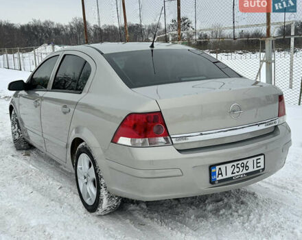 Сірий Опель Астра, об'ємом двигуна 1.6 л та пробігом 210 тис. км за 5700 $, фото 4 на Automoto.ua