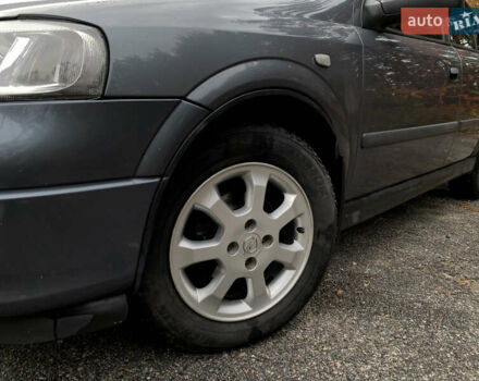 Опель Астра 2008 у Червоноград на Automoto.ua Сірий Опель Астра, об'ємом двигуна 1.6 л та пробігом 193 тис. км за 5300 $, фото 5 на Automoto.ua