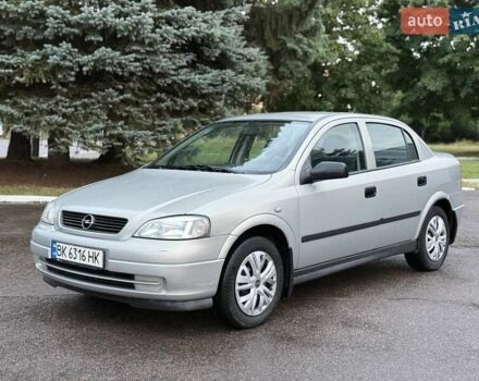 Сірий Опель Астра, об'ємом двигуна 1.4 л та пробігом 270 тис. км за 3150 $, фото 3 на Automoto.ua