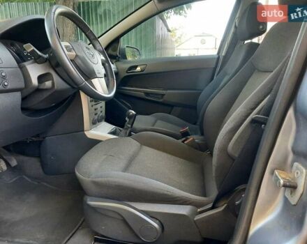 Серый Опель Астра, объемом двигателя 1.6 л и пробегом 117 тыс. км за 5550 $, фото 32 на Automoto.ua