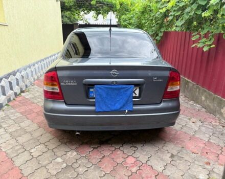 Серый Опель Астра, объемом двигателя 1.4 л и пробегом 201 тыс. км за 3600 $, фото 9 на Automoto.ua