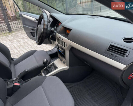 Сірий Опель Астра, об'ємом двигуна 1.6 л та пробігом 152 тис. км за 6000 $, фото 41 на Automoto.ua