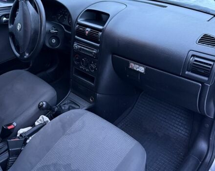 Сірий Опель Астра, об'ємом двигуна 1.4 л та пробігом 152 тис. км за 3600 $, фото 17 на Automoto.ua