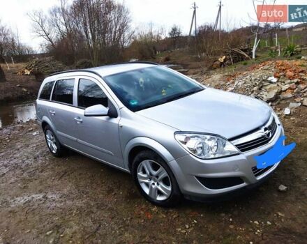 Серый Опель Астра, объемом двигателя 1.7 л и пробегом 290 тыс. км за 5700 $, фото 3 на Automoto.ua