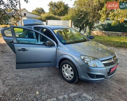 Серый Опель Астра, объемом двигателя 1.6 л и пробегом 117 тыс. км за 5550 $, фото 61 на Automoto.ua