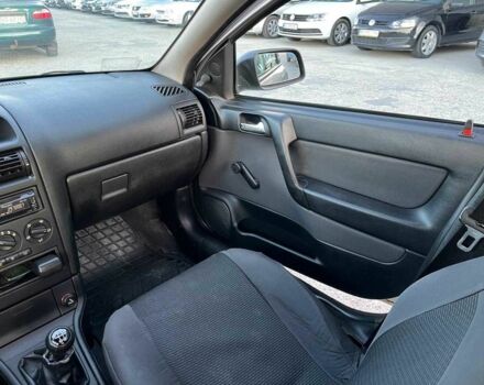 Сірий Опель Астра, об'ємом двигуна 1.4 л та пробігом 280 тис. км за 3890 $, фото 20 на Automoto.ua