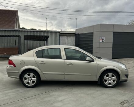 Серый Опель Астра, объемом двигателя 1.8 л и пробегом 181 тыс. км за 5700 $, фото 4 на Automoto.ua