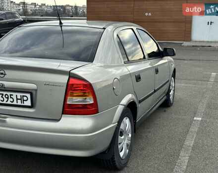 Серый Опель Астра, объемом двигателя 1.4 л и пробегом 200 тыс. км за 4200 $, фото 4 на Automoto.ua