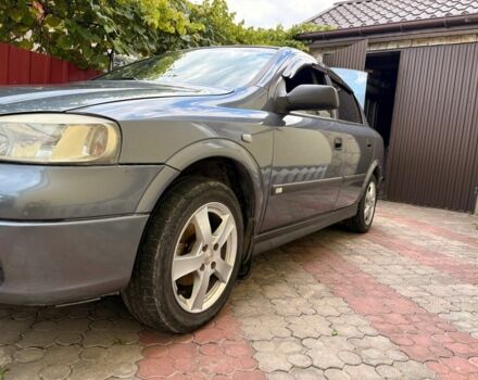 Серый Опель Астра, объемом двигателя 1.4 л и пробегом 201 тыс. км за 3600 $, фото 3 на Automoto.ua