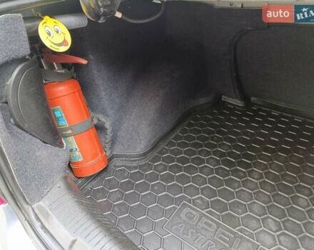 Серый Опель Астра, объемом двигателя 1.36 л и пробегом 77 тыс. км за 5700 $, фото 62 на Automoto.ua