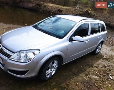 Серый Опель Астра, объемом двигателя 1.7 л и пробегом 290 тыс. км за 5700 $, фото 11 на Automoto.ua