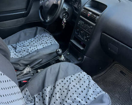 Сірий Опель Астра, об'ємом двигуна 1.4 л та пробігом 236 тис. км за 3500 $, фото 9 на Automoto.ua