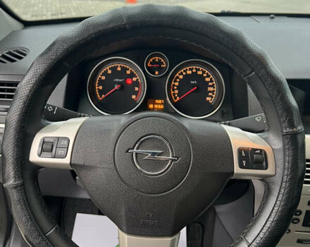 Опель Астра 2008 в Белой Церкве на Automoto.ua Серый Опель Астра, объемом двигателя 1.8 л и пробегом 181 тыс. км за 5700 $, фото 14 на Automoto.ua