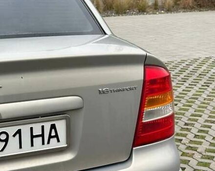 Серый Опель Астра, объемом двигателя 1.6 л и пробегом 179 тыс. км за 4000 $, фото 13 на Automoto.ua