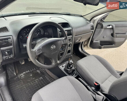 Серый Опель Астра, объемом двигателя 1.4 л и пробегом 200 тыс. км за 4200 $, фото 23 на Automoto.ua