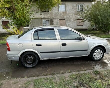 Опель Астра 2008 в Баштанке на Automoto.ua Серый Опель Астра, объемом двигателя 1.6 л и пробегом 200 тыс. км за 1800 $, фото 3 на Automoto.ua