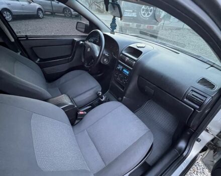 Серый Опель Астра, объемом двигателя 1.4 л и пробегом 158 тыс. км за 3250 $, фото 9 на Automoto.ua