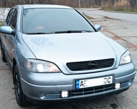 Серый Опель Астра, объемом двигателя 1 л и пробегом 400 тыс. км за 3500 $, фото 1 на Automoto.ua