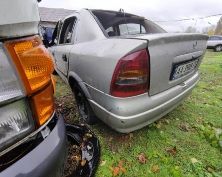 Опель Астра 2008 в Киеве на Automoto.ua Серый Опель Астра, объемом двигателя 1.4 л и пробегом 500 тыс. км за 900 $, фото 1 на Automoto.ua