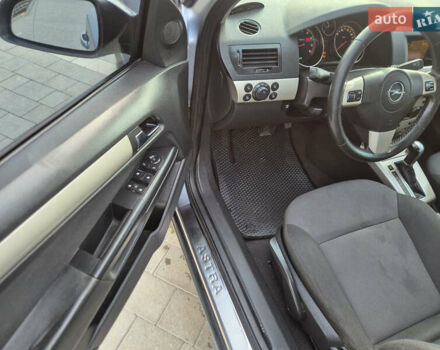 Сірий Опель Астра, об'ємом двигуна 1.8 л та пробігом 299 тис. км за 4999 $, фото 19 на Automoto.ua