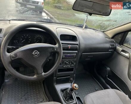 Опель Астра 2008 в Баштанке на Automoto.ua Серый Опель Астра, объемом двигателя 1.6 л и пробегом 200 тыс. км за 1900 $, фото 4 на Automoto.ua