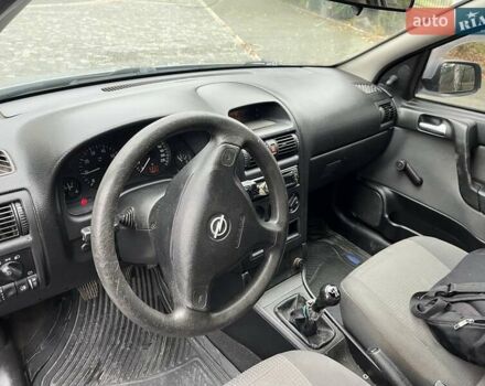 Сірий Опель Астра, об'ємом двигуна 1.4 л та пробігом 146 тис. км за 2950 $, фото 12 на Automoto.ua