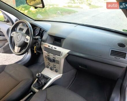 Серый Опель Астра, объемом двигателя 1.6 л и пробегом 117 тыс. км за 5550 $, фото 34 на Automoto.ua