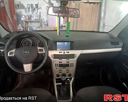 Серый Опель Астра, объемом двигателя 1.6 л и пробегом 122 тыс. км за 4000 $, фото 4 на Automoto.ua