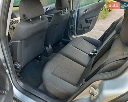 Серый Опель Астра, объемом двигателя 1.6 л и пробегом 117 тыс. км за 5550 $, фото 39 на Automoto.ua