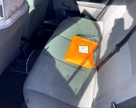 Серый Опель Астра, объемом двигателя 1.4 л и пробегом 326 тыс. км за 4200 $, фото 8 на Automoto.ua