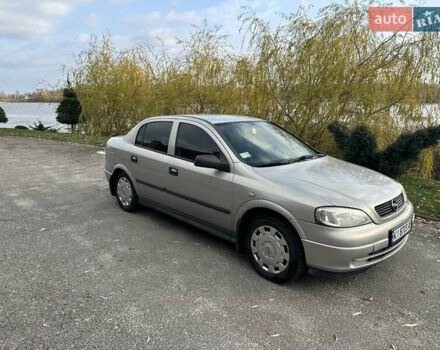 Серый Опель Астра, объемом двигателя 1.6 л и пробегом 242 тыс. км за 3700 $, фото 1 на Automoto.ua