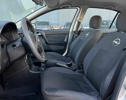 Сірий Опель Астра, об'ємом двигуна 1.4 л та пробігом 280 тис. км за 3890 $, фото 11 на Automoto.ua