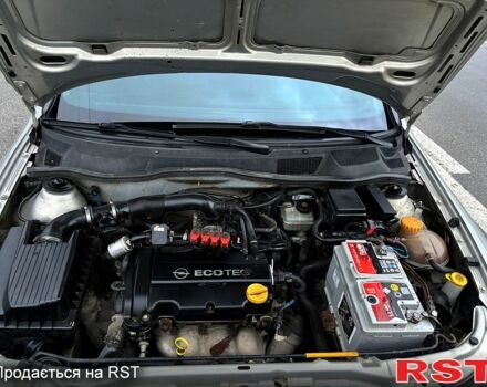 Серый Опель Астра, объемом двигателя 1.4 л и пробегом 201 тыс. км за 3450 $, фото 13 на Automoto.ua