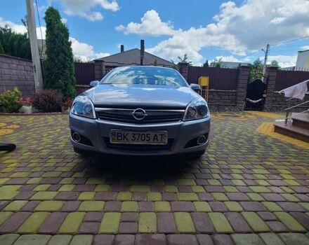 Серый Опель Астра, объемом двигателя 1.6 л и пробегом 30 тыс. км за 7200 $, фото 11 на Automoto.ua