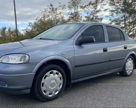 Серый Опель Астра, объемом двигателя 1.6 л и пробегом 200 тыс. км за 4200 $, фото 1 на Automoto.ua